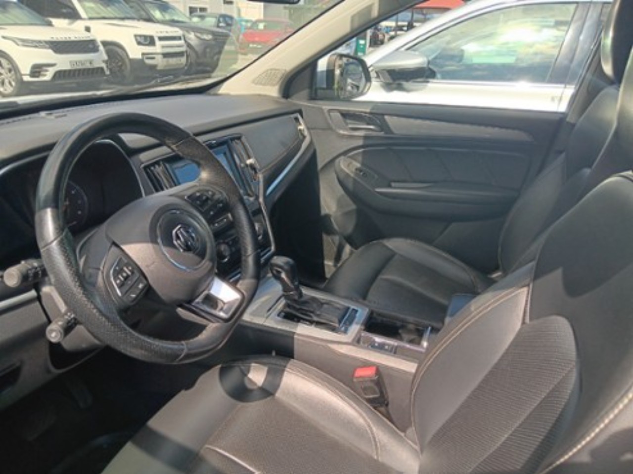 MG RX5 Confort 2021 intérieur et extérieur